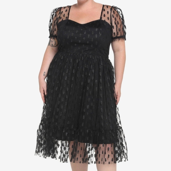 NWT Hot Topic Coffin Glitter Mesh Dress - Plus Size 2/2X - Picture 2 of 9